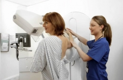 Треть женщин, перенесших рак молочной железы, перестают делать маммографию